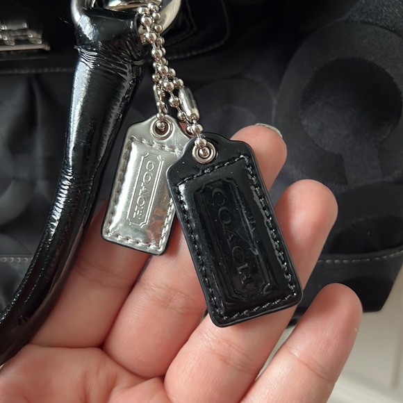 Coach bag in great used condition black - Picture 3 of 10